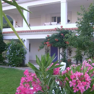 https://cristal-studios-villa-margarita.kefaloniahotels.net